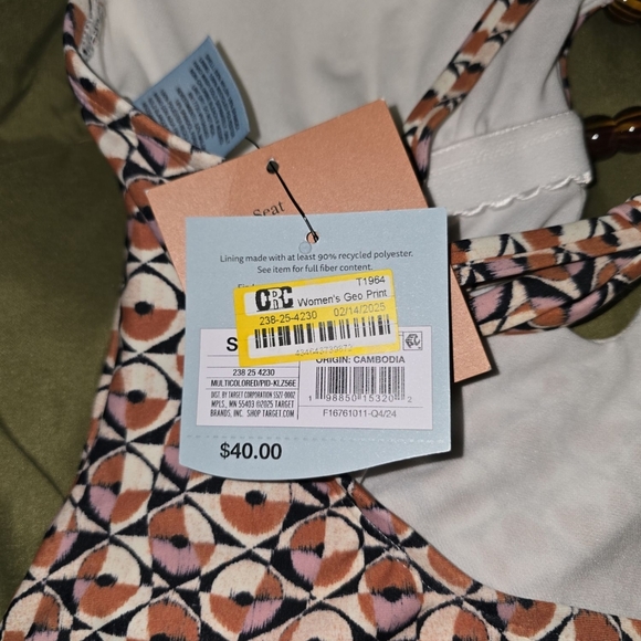 Womens Shade And Shore,Stylish Patterned One-Piece Swimsuit, Small, NWT!!! - Picture 4 of 4